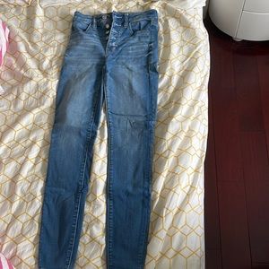 American eagle size 2 jeans